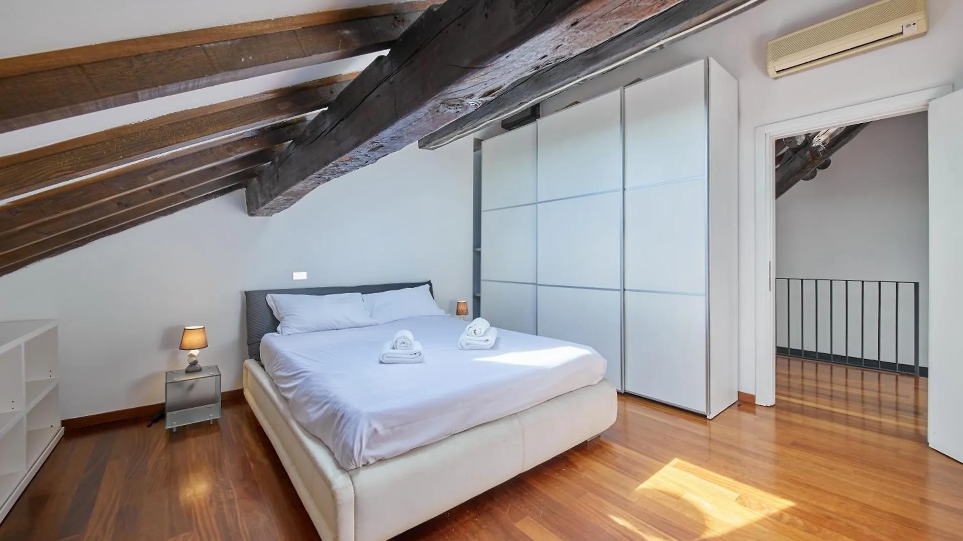 Attico Luminoso E Panoramico In Moscova Garibaldi Apartamento Milão